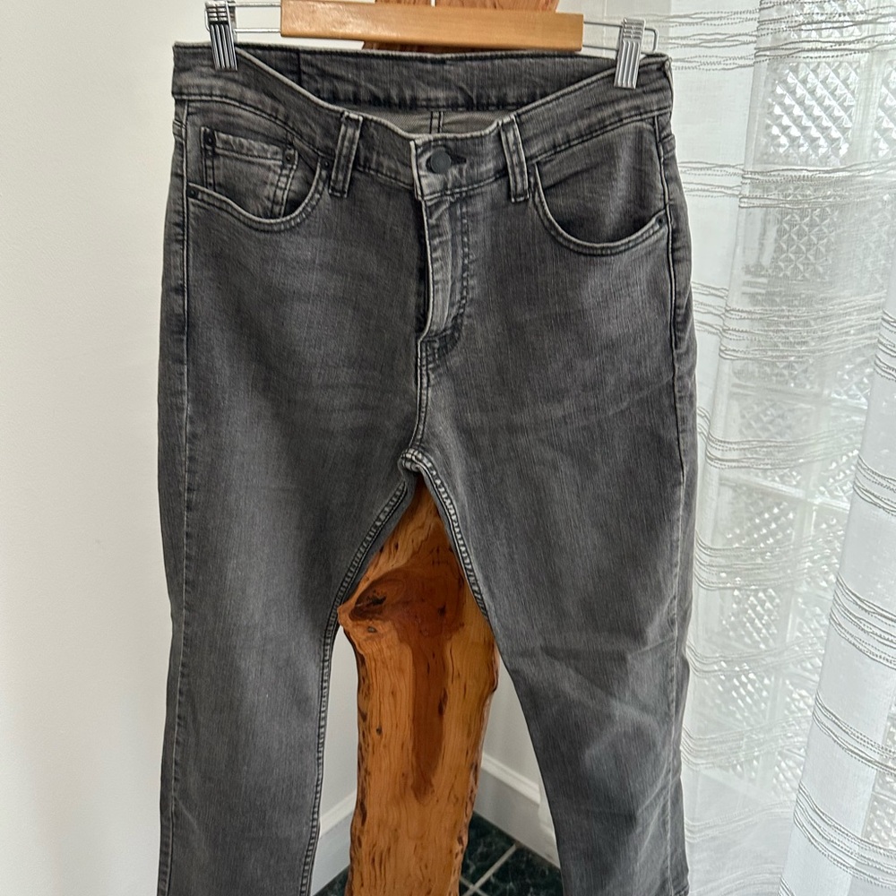 Levi's Men's Charcoal Straight Jeans